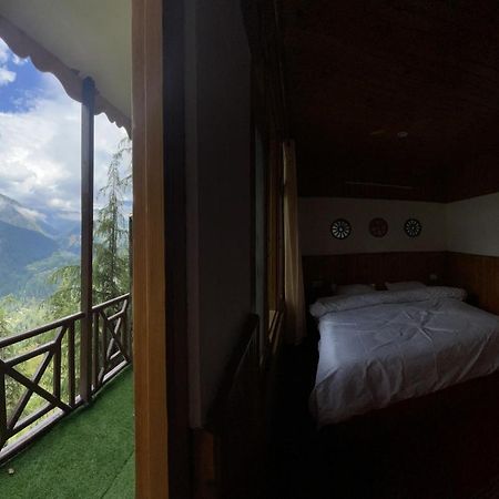 Freebird Nest 2 Stays & Cafe Jibhi Dış mekan fotoğraf